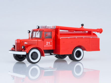 Machete autoturisme - Macheta autospeciala de pompieri AC-30 pe sasiu Maz 205, scara 1:43