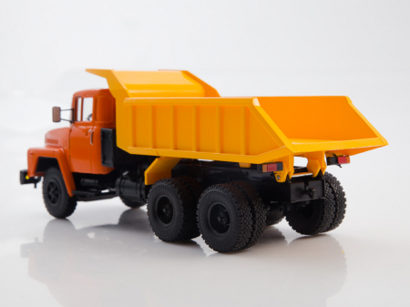Macheta basculanta Kraz 251B, scara 1:43 [1]