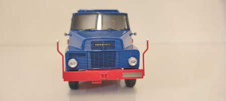 Macheta camion Henschel HS3-14 6x6, scara 1:43 - cu mici imperfectiuni [1]