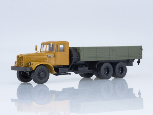 Macheta camion KRAZ 257B1, scara 1:43