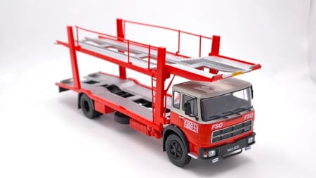 Macheta camion transportor auto Fiat 684N H, scara 1:43 [1]
