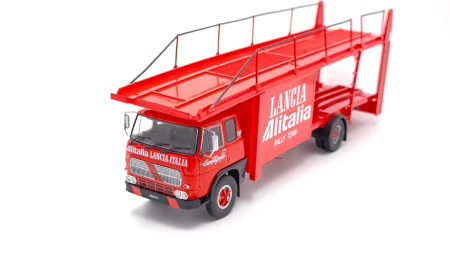 Machete motorsport - Macheta camion transportor auto de curse Fiat 673, scara 1:43