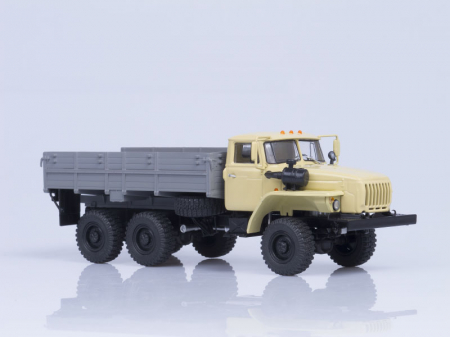 Macheta camion Ural 43202-31, scara 1:43 [1]