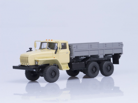 Machete camioane - Macheta camion Ural 43202-31, scara 1:43
