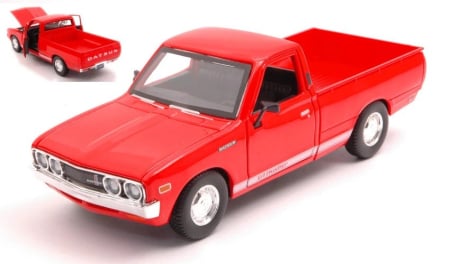 Machete autoturisme - Macheta camioneta Datsun 620, scara 1:24