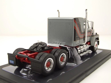 Macheta cap tractor Ford LTL-9000, scara 1:43 [1]
