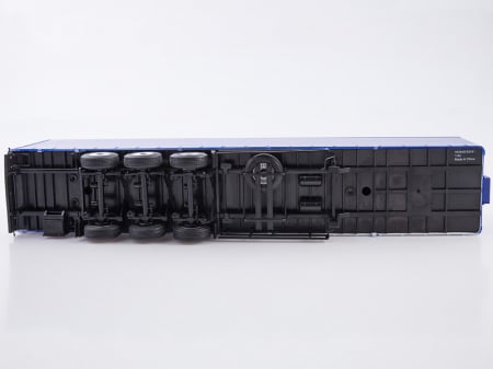 Macheta cap tractor Kamaz 54901 cu semiremorca cu prelata, scara 1:43 [8]