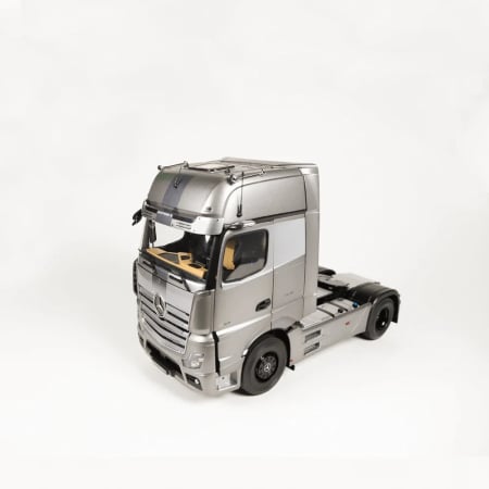 Machete camioane - Macheta cap tractor Mercedes Benz Actros Gigaspace, scara 1:18