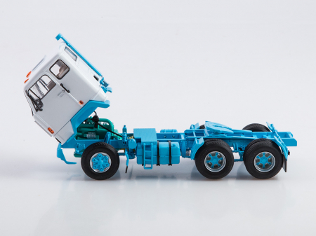 Macheta cap tractor Volvo F89 6x2 cu axa liftanta, scara 1:43 [7]