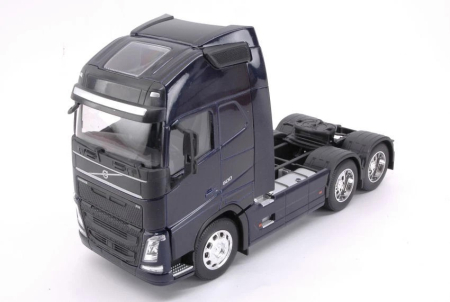 Machete camioane - Macheta cap tractor Volvo FH4 500 6x4, scara 1:32