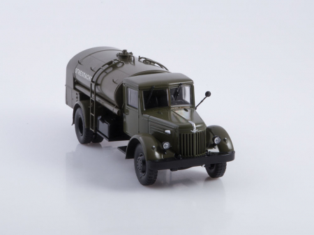 Macheta cisterna TZ-200 pe sasiu MAZ-200, scara 1:43 [1]