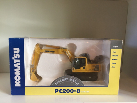 Machete utilaje pentru terasamente - Macheta excavator Komatsu PC210LC-8, scara 1:50