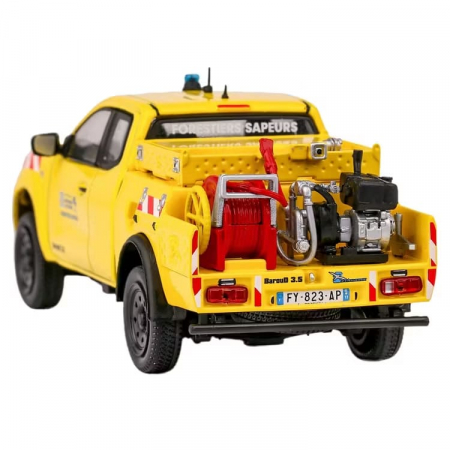 Macheta masina pompieri Nissan Baroud pick-up, scara 1:43 [1]