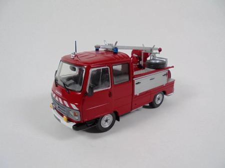 Machete autoturisme - Macheta masina pompieri Peugeot J9 Desautel, scara 1:43