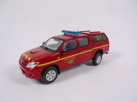 Machete autoturisme - Macheta masina pompieri Toyota Hilux, scara 1:43