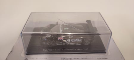 Macheta McLaren F1 GTR, scara 1:43 - vitrina fisurata [0]