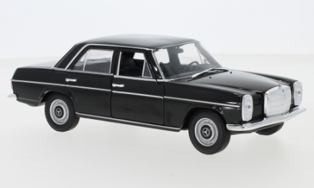 Machete autoturisme - Macheta Mercedes Benz 220, scara 1:24