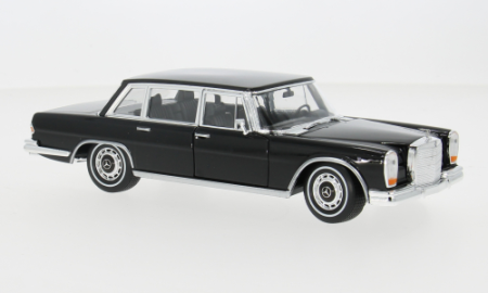 Macheta Mercedes Benz 600, scara 1:24
