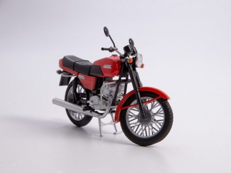 Macheta motocicleta cehoslovaca Java 350/638, scara 1:24 [7]