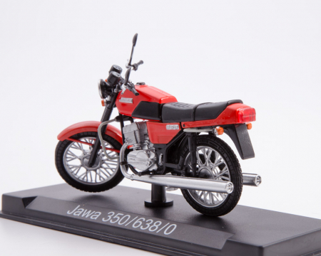 Macheta motocicleta cehoslovaca Java 350/638, scara 1:24 [1]