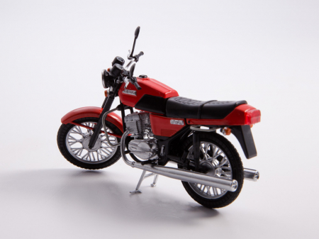 Macheta motocicleta cehoslovaca Java 350/638, scara 1:24 [8]