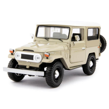 Machete autoturisme - Macheta Toyota FJ40 Land Cruiser cu hardtop, scara 1:24