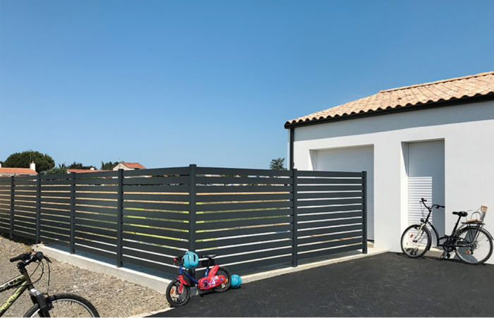 Panou Gard Model Trend Slim 90 Din Aluminiu Cu Stalpi Din Zidarie Existenti 1000x2000 mm [3]