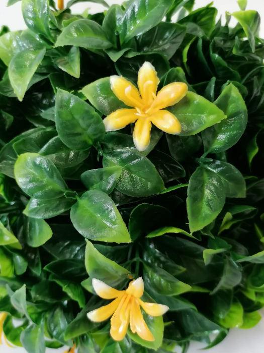 Sfera decorativa din plante artificiale cu flori galbene [4]