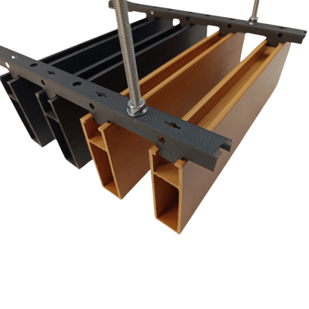 Riflaj Tavan WPC, Profil U 30x100 mm, culoare Maro Auriu, Lungime 2.8m [4]