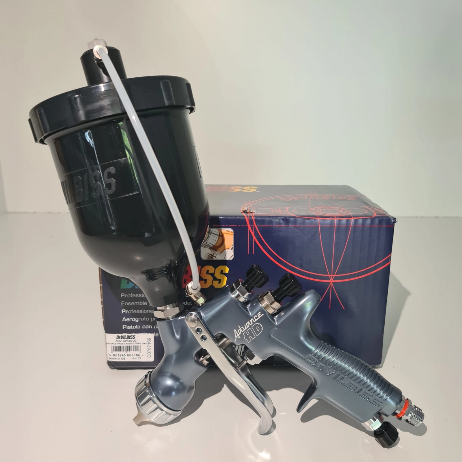 Pistol de vopsit, DeVilbiss Advance HD Conventional, consum aer de la 339 l/min, cana sus presurizata 600 ml, duza la alegere [5]