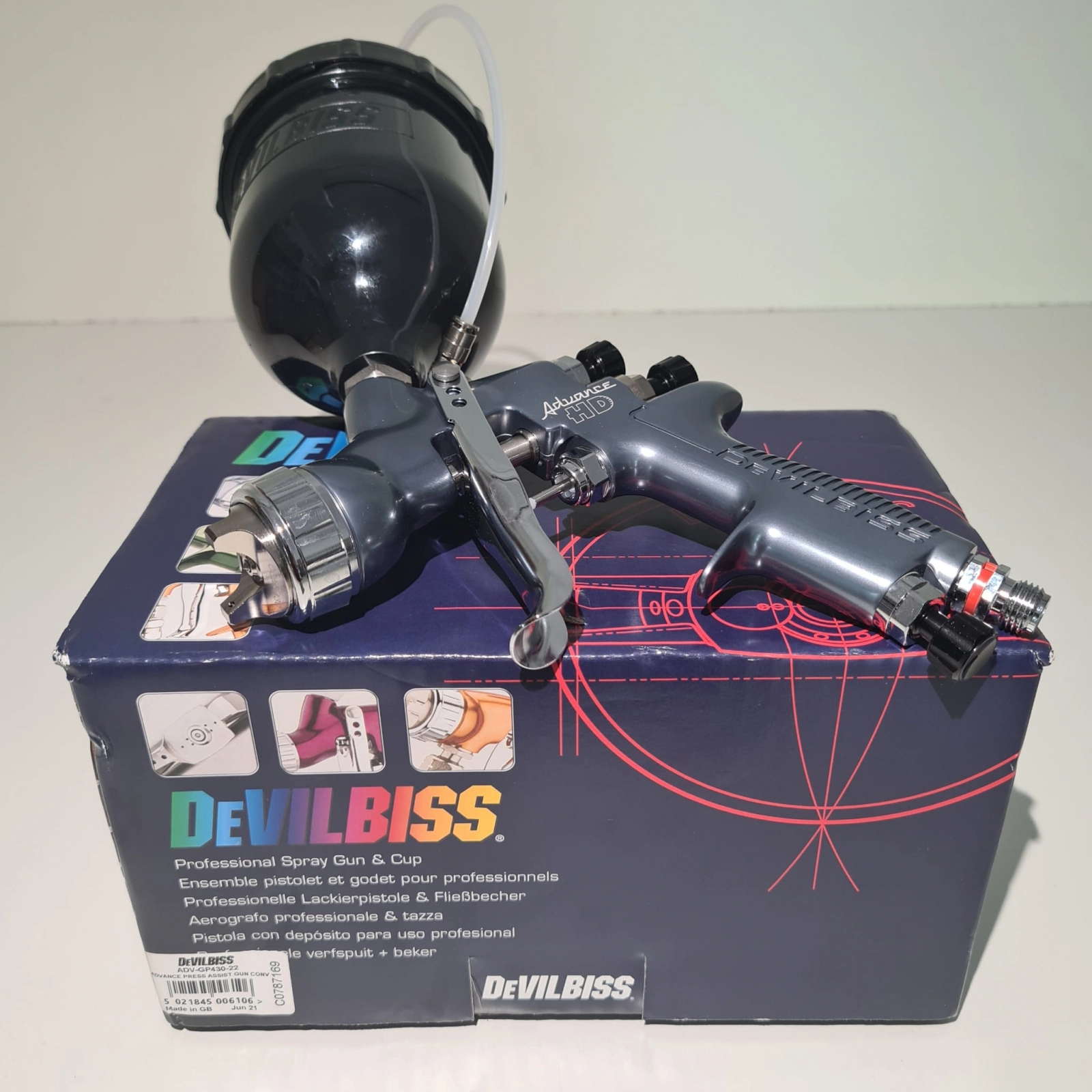 Pistol de vopsit, DeVilbiss Advance HD Conventional, consum aer de la 339 l/min, cana sus presurizata 600 ml, duza la alegere [6]