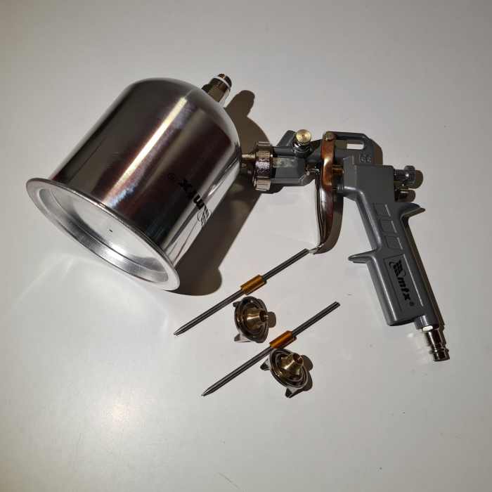 Pistol de vopsit, Matrix 573159, cana metalica 1 litru, duza 1.2, 1.5 si 1.8, consum aer 75- 230 l/min [7]