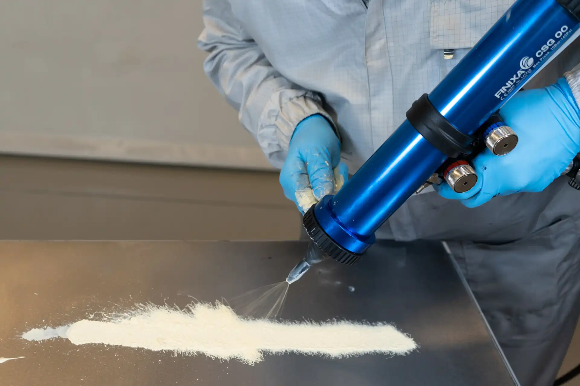 Pistol mastic pneumatic, Finixa CSG, profesional pentru pulverizat masticuri in cartuse [4]