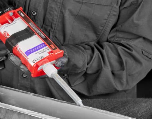 Adeziv epoxidic bicomponent, 3M™ Pro 07333, rezistent la impact, cantitate 200 ml [1]