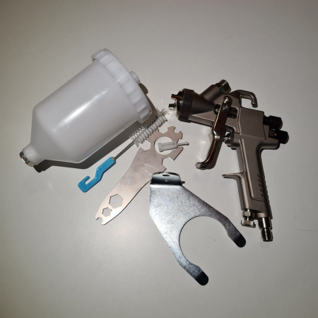 Pistol de vopsit ASTURO BBS HVLP, cupa plastic 600 ml, duza la alegere, consum de aer incepand cu 240 l/min [2]