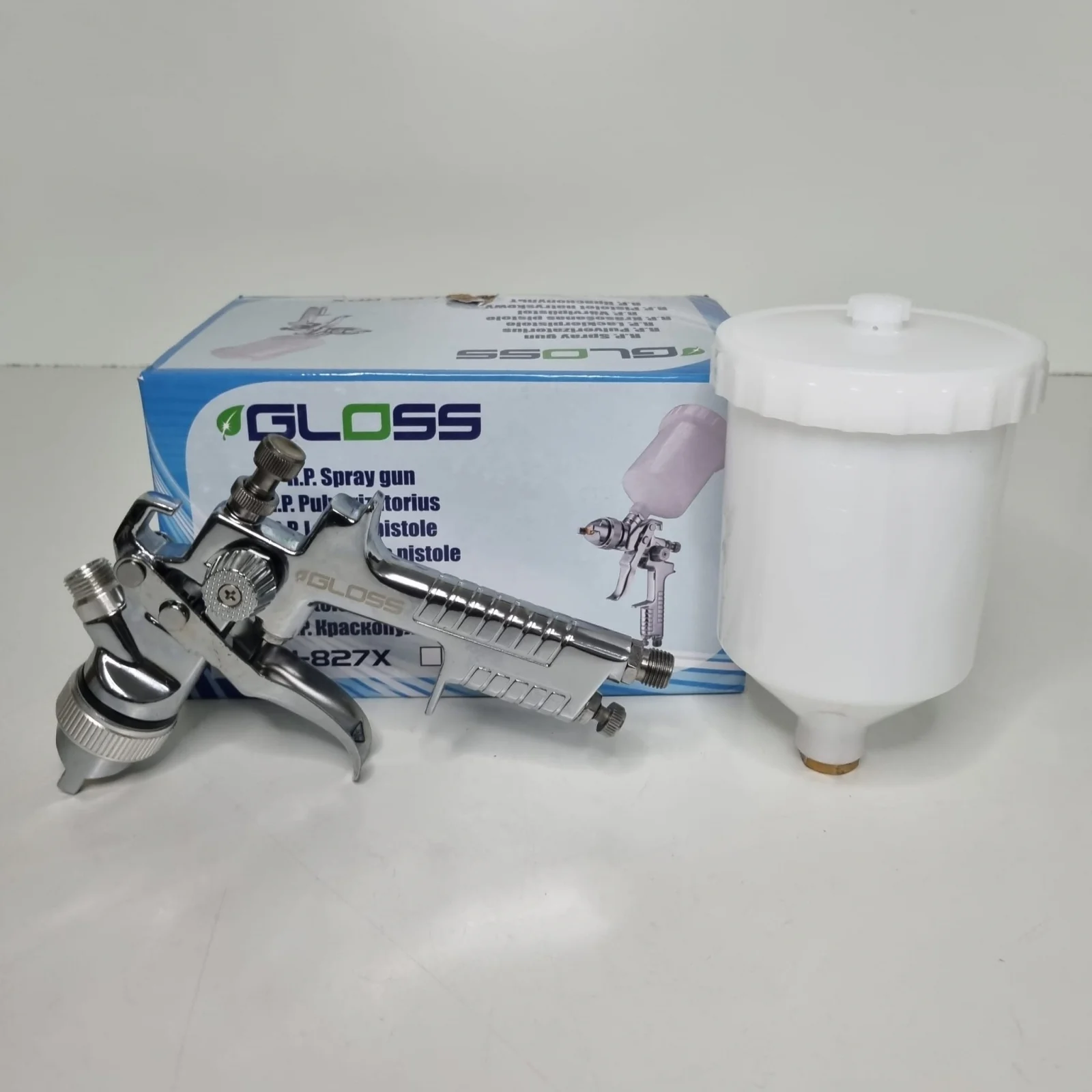 Pistol de vopsit Gloss GH-827 RP, cupa plastic 600 ml, duza la alegere, consum aer incepand cu 254-311 l/min [6]