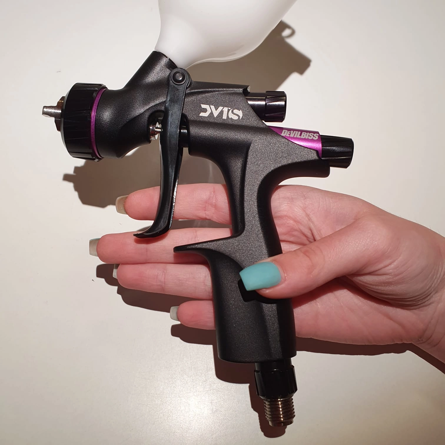 Pistol de vopsit pentru retus, DeVilbiss DV1s Smart/Spot Repair, cupa plastic 125 ml, diferite duza, consum aer 115-130 l/min [5]