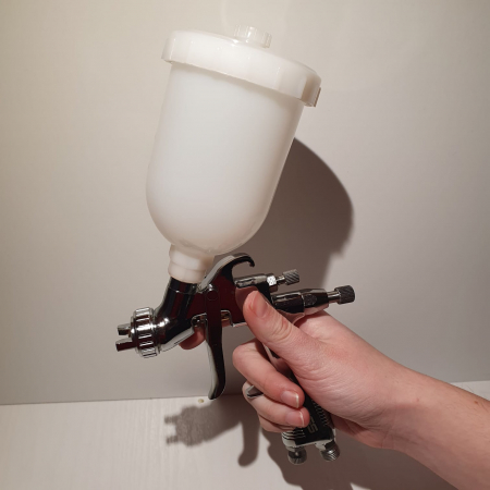 Pistol de vopsit pentru retus, Gloss GMP-102 HVLP, cupa plastic 250 ml, duza 1.0 mm, consum aer incepand cu 113 l/min [5]