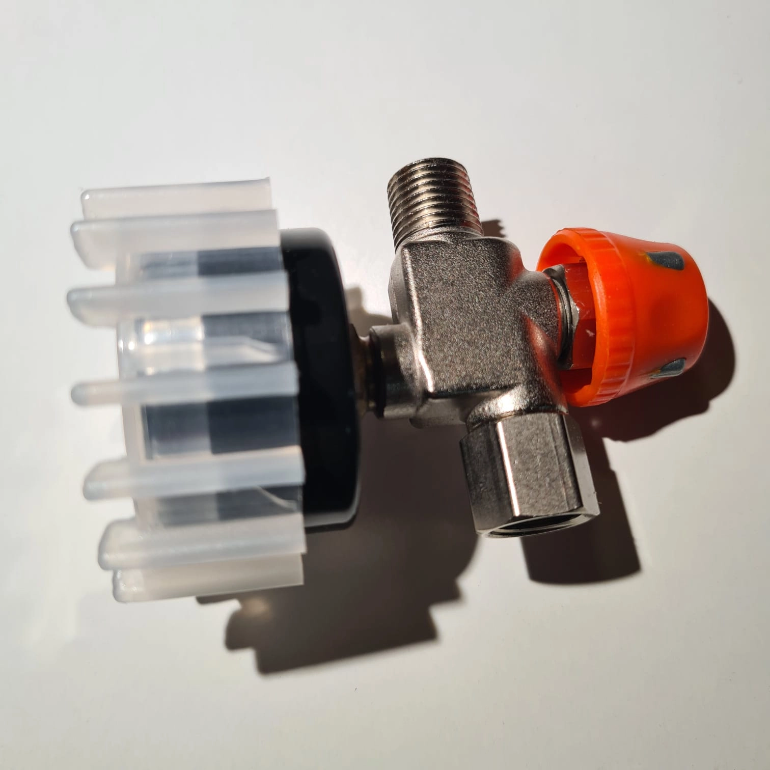 Regulator de presiune aer cu manometru mecanic, Walcom 90105/W, montare pe furtun, cupla 1/4, maxim 10 bar [1]