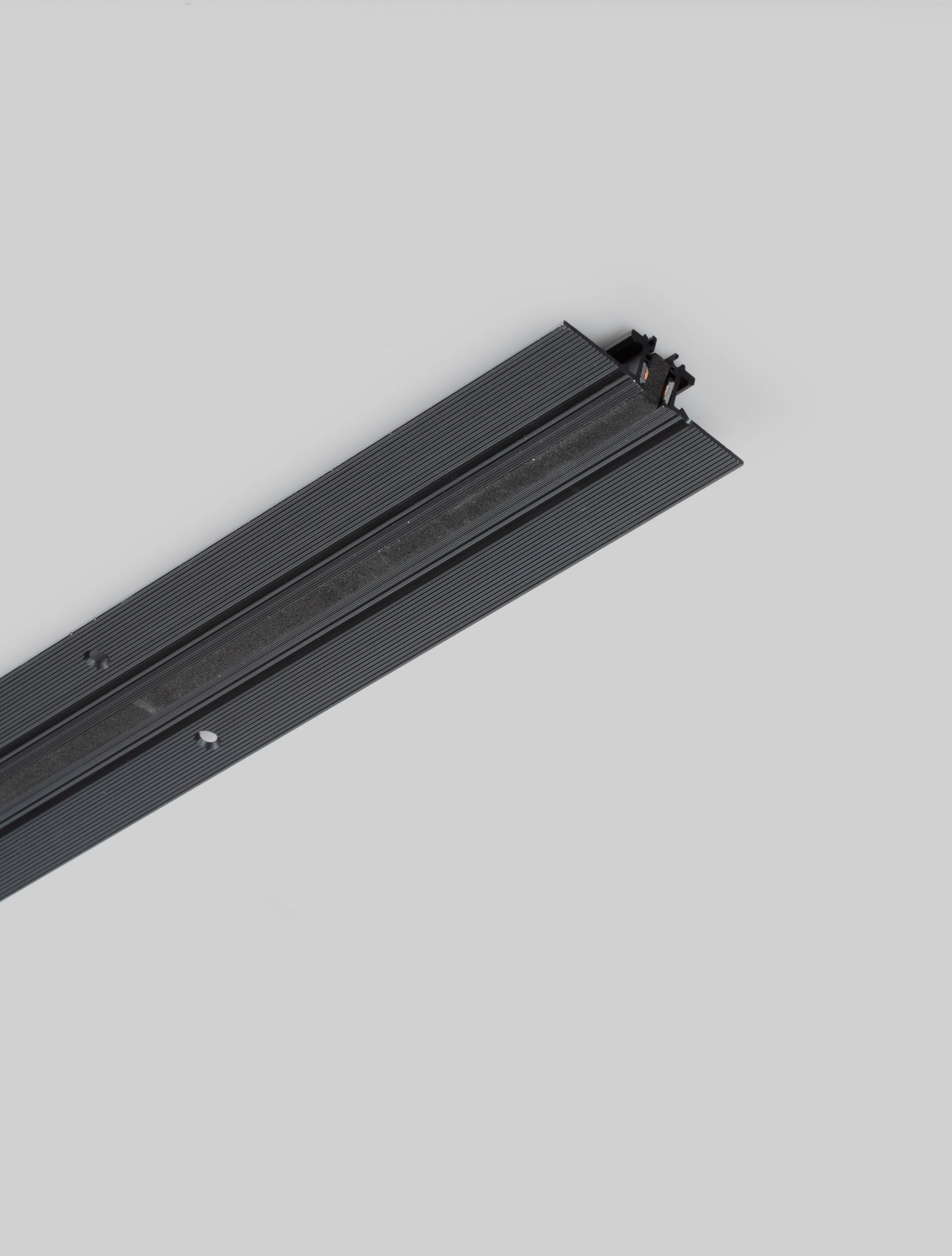 Low Voltage Tracks - 5mm B-Track-RC-L100