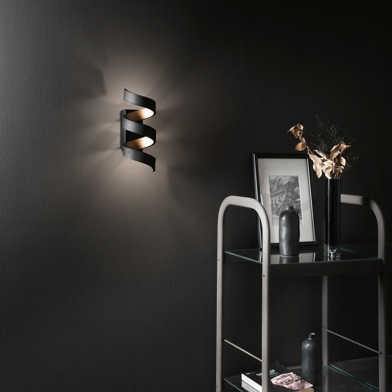 APLICĂ LED HELIX NEAGRĂ E AURIU 9W 720LM 3000K 10X13,5X26CM [3]