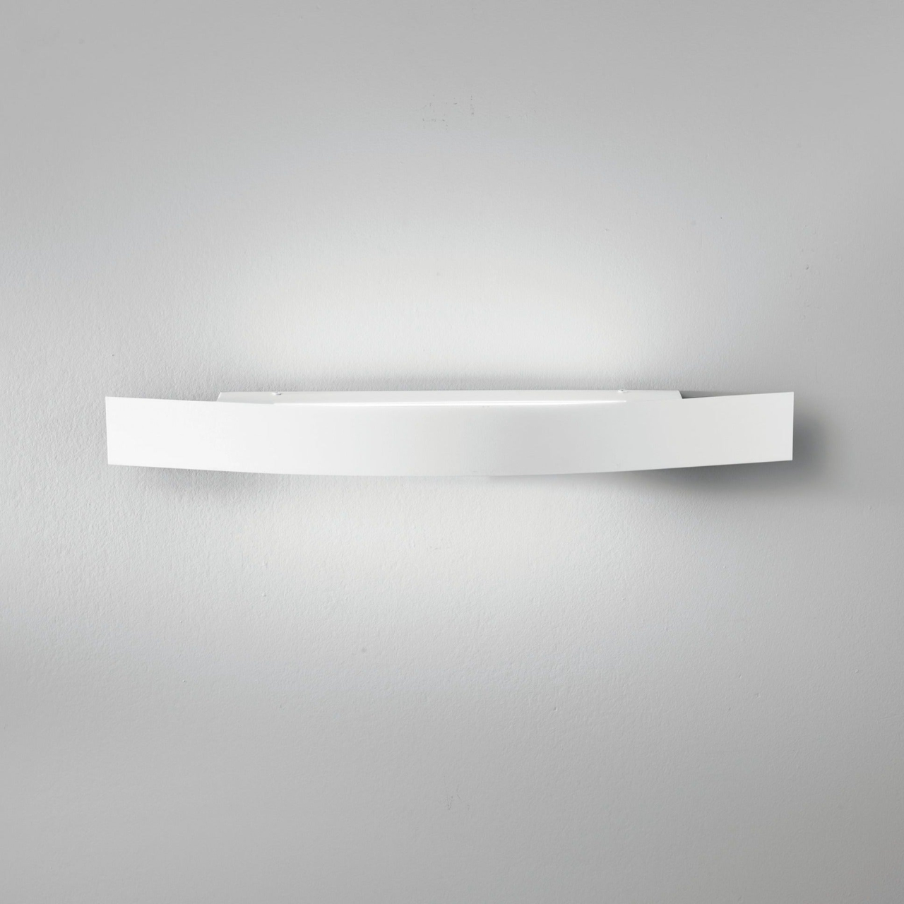 APPLIQUE LED SPOILER BIANCA 13W 1900LM CCT 60X8,5X6CM [2]