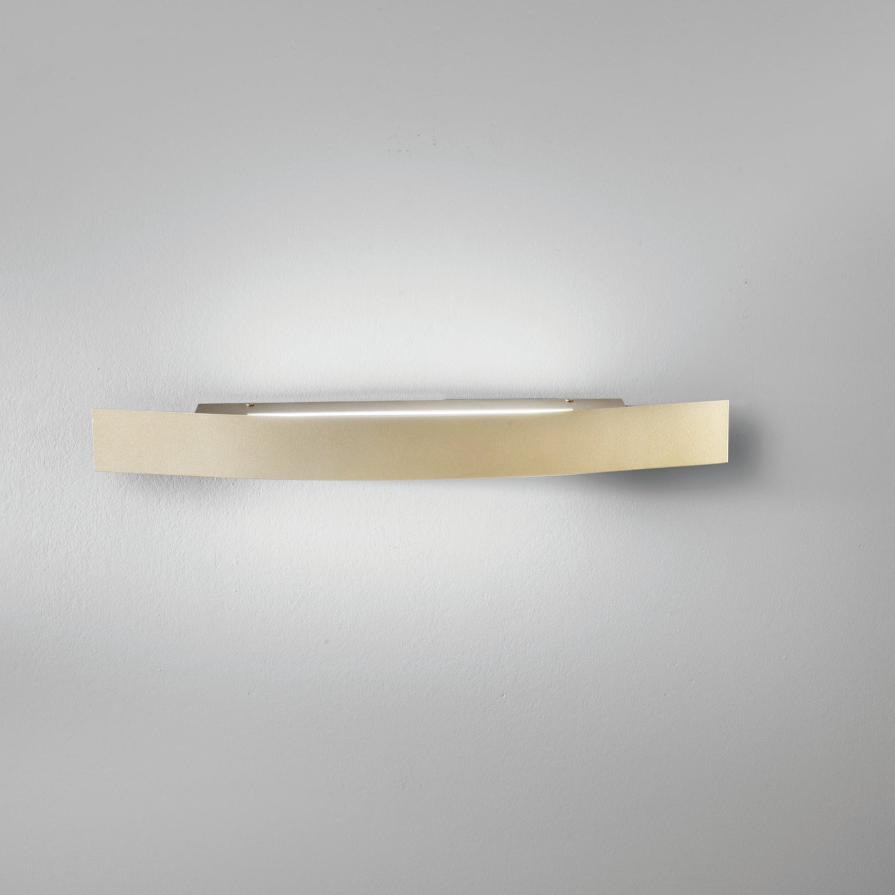 APPLIQUE LED SPOILER ORO 13W 1900LM CCT 20W CCT 60X8,5X6CM [2]