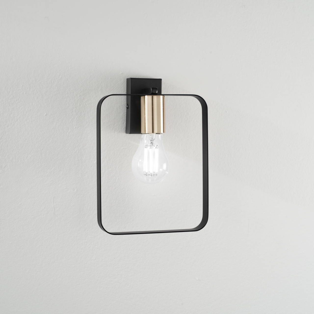 APPLIQUE SMITH NERA/ORO 1XE27 19,5X6X27CM [2]
