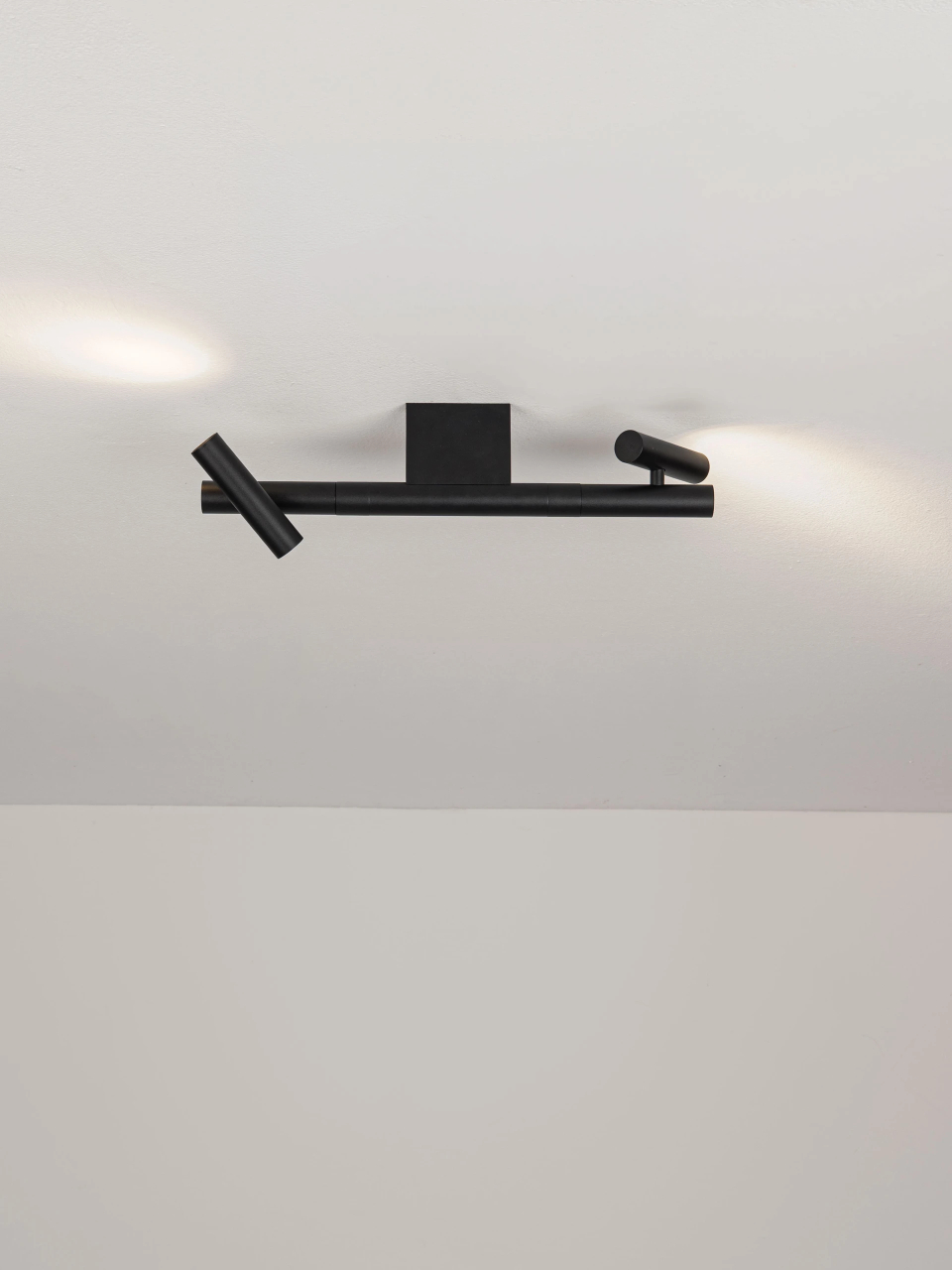 AVELO 1 black [6]
