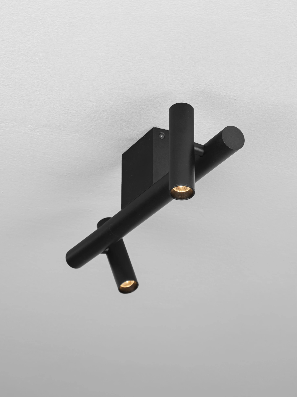 AVELO 1 black [8]