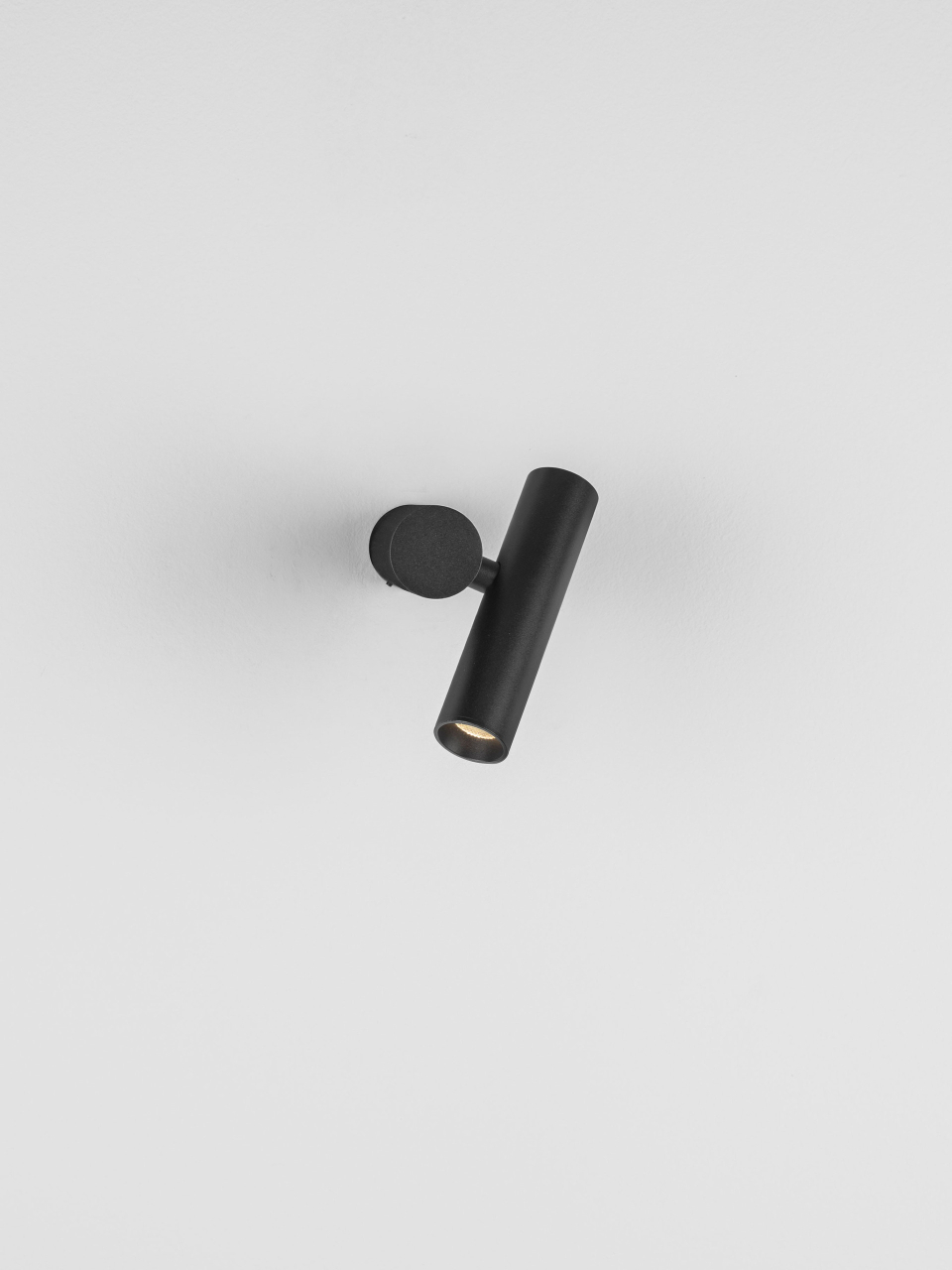AVELO 1 black [9]