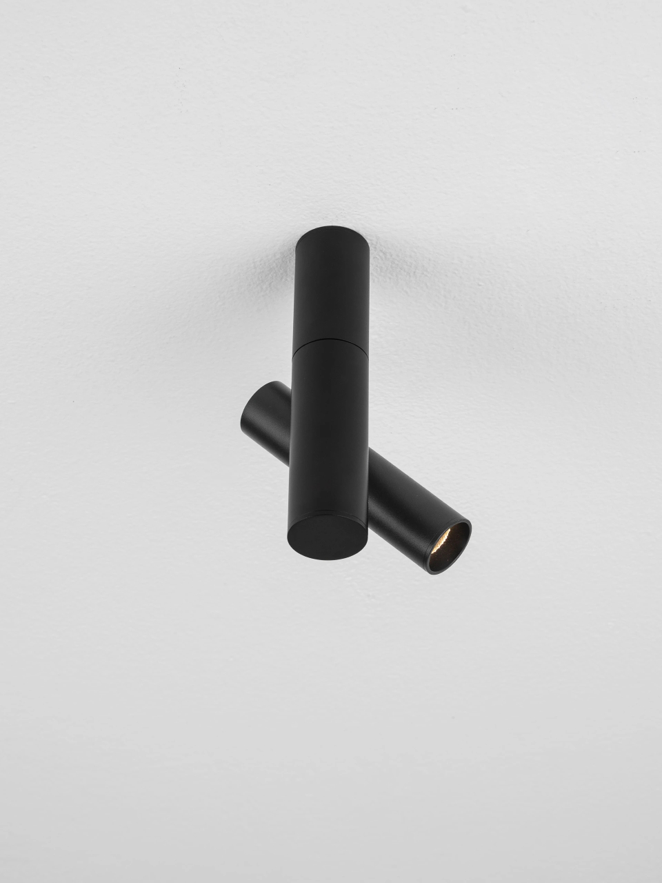 AVELO 1 black [7]