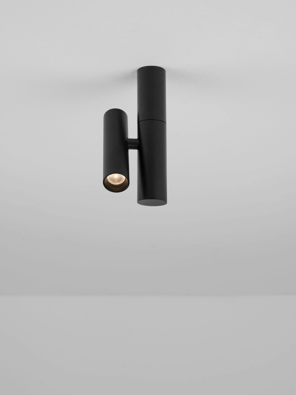 AVELO 1 black [5]