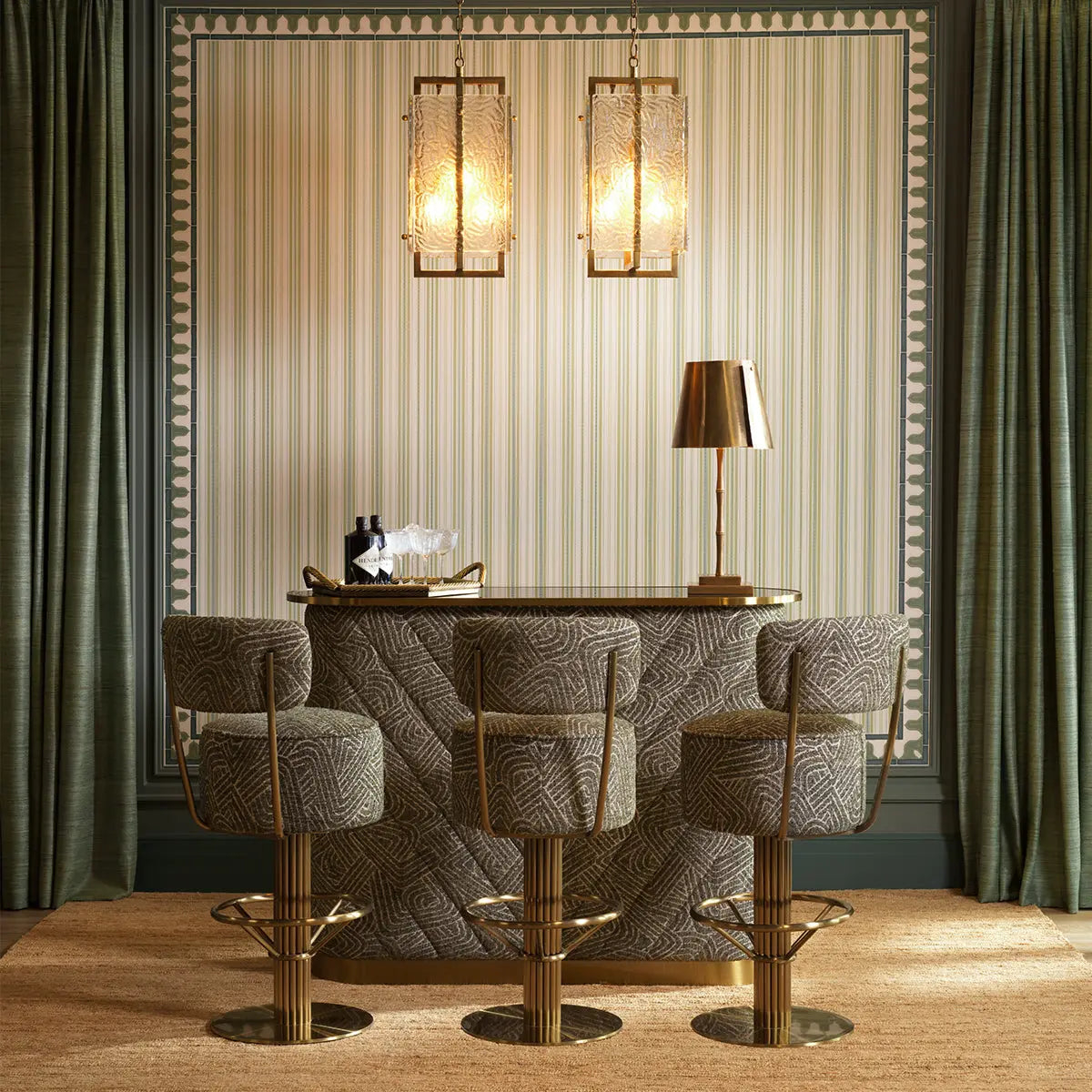 Bar Stool Carleton with back | Eichholtz | Furniture [2]